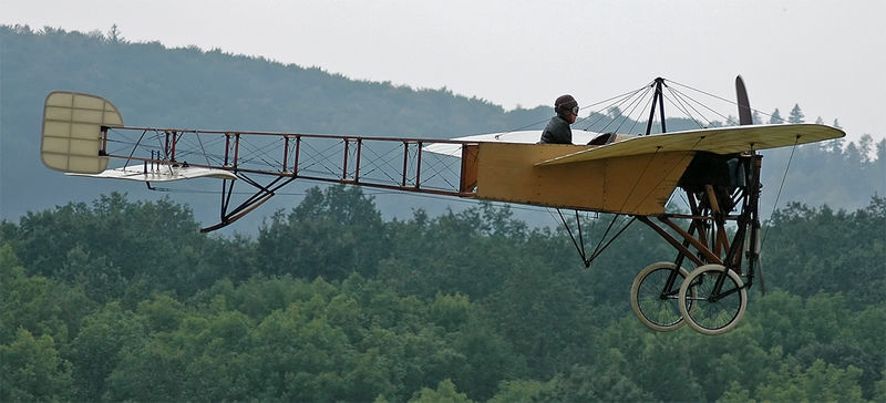 Blériot XI (build under license by AETA in Sweden between 1914 and 1918). The plane gained immortality on July 25, 1909 when Louis Blériot successfully crossed the English Channel from Calais to Dover in 36.5 minutes and using an Anzani engine designed by the Italian engineer Alessandro Anzani.